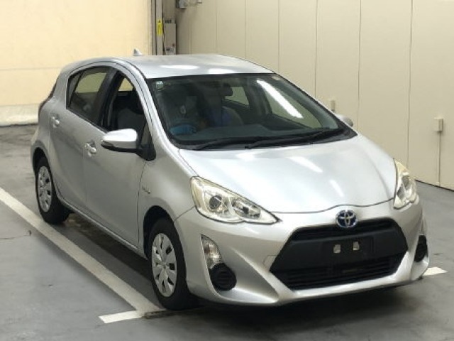 Toyota AQUA 2016 8274368-0