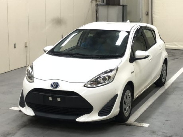 Toyota AQUA 2019 8274372-2
