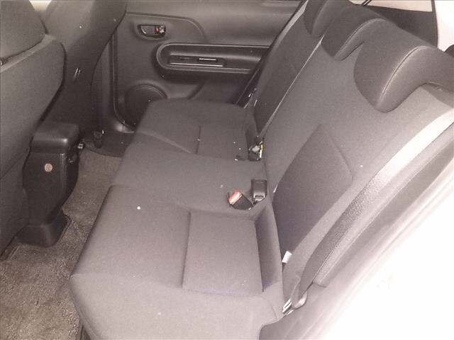 Toyota AQUA 2016 8274482-7