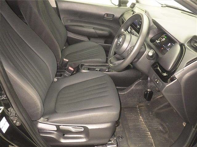 Toyota AQUA 2022 8274488-5