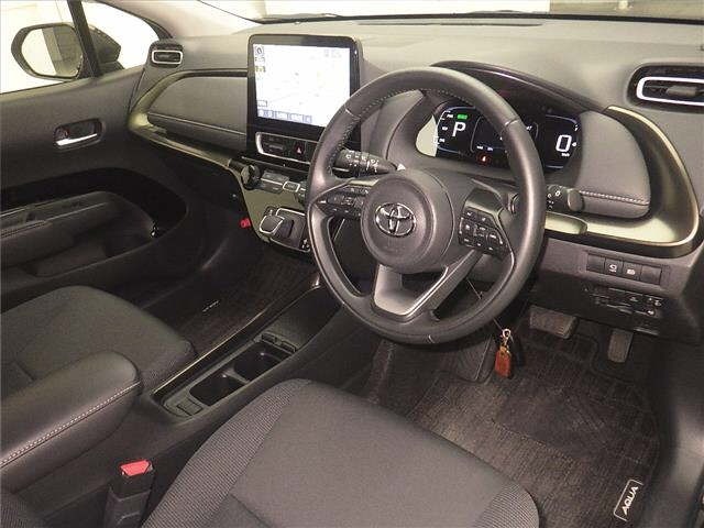 Toyota AQUA 2021 8274489-3