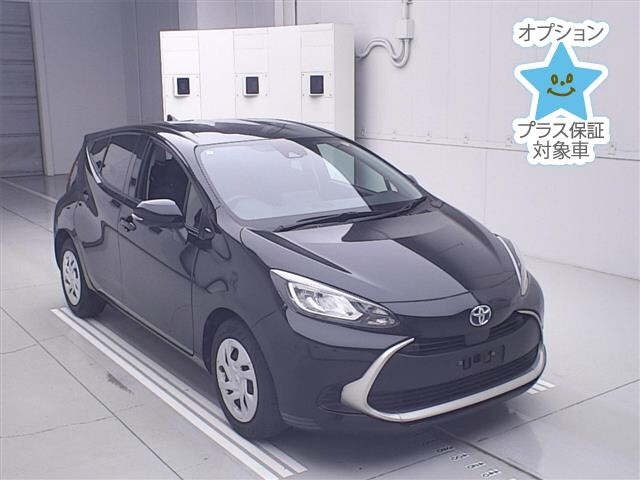 Toyota AQUA 2024 8274490-0