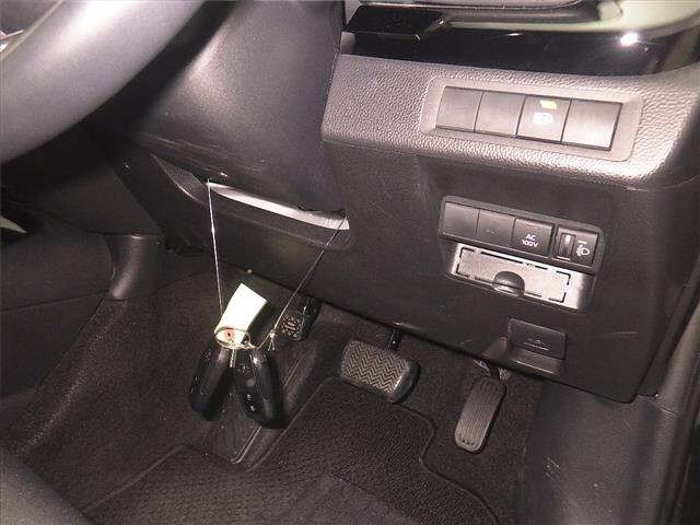 Toyota AQUA 2024 8274490-8