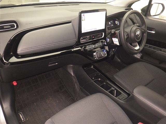 Toyota AQUA 2021 8274492-4