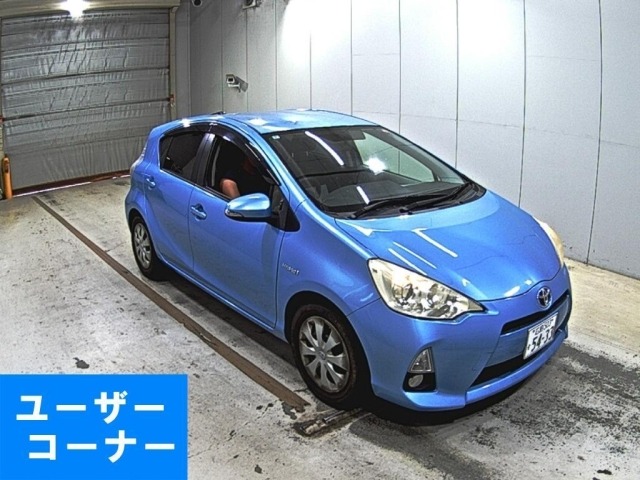 Toyota AQUA 2012 8274519-0
