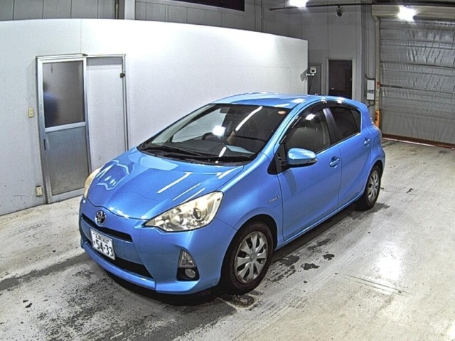 Toyota AQUA 2012 8274519-4