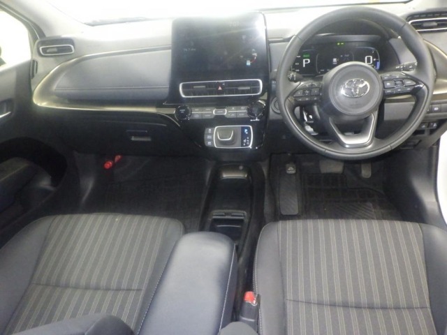 Toyota AQUA 2025 8274523-3