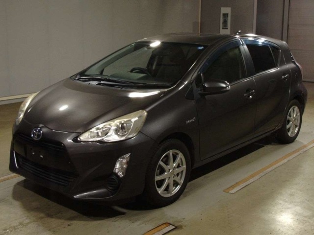 Toyota AQUA 2016 8274524-0