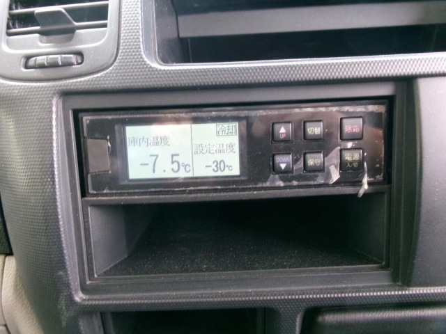 Nissan ATLAS 2017 8293664-2