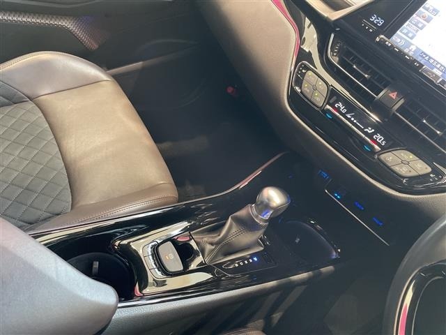 Toyota C-HR 2018 8286246-21