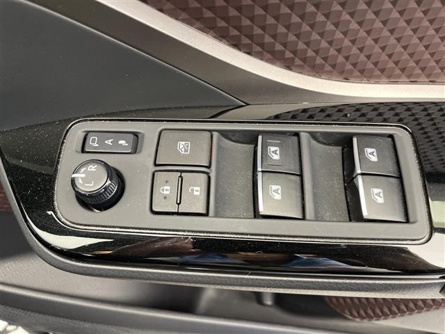 Toyota C-HR 2018 8286254-22
