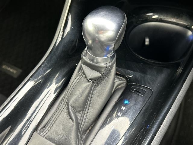 Toyota C-HR 2017 8286269-12