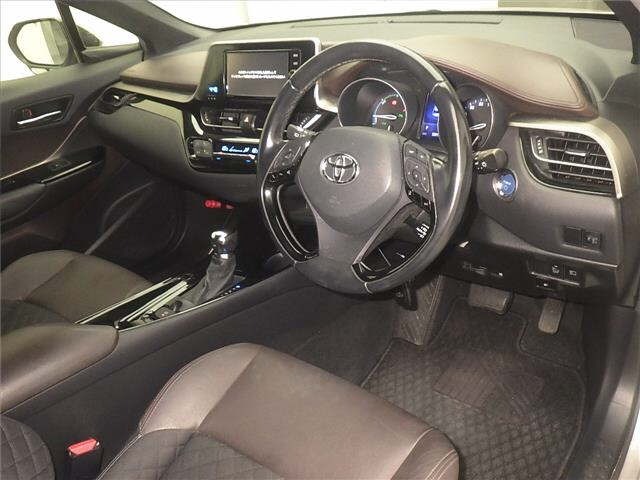 Toyota C-HR 2017 8286319-3