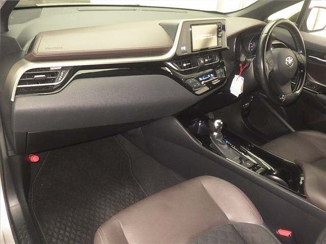 Toyota C-HR 2017 8286319-4