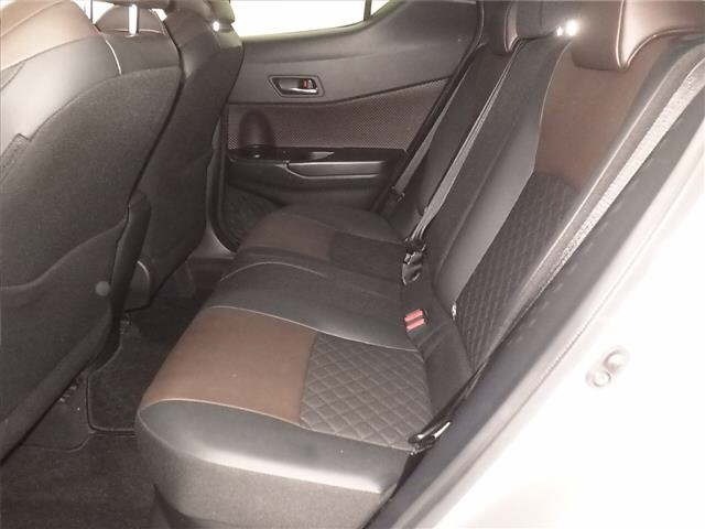 Toyota C-HR 2017 8286319-7
