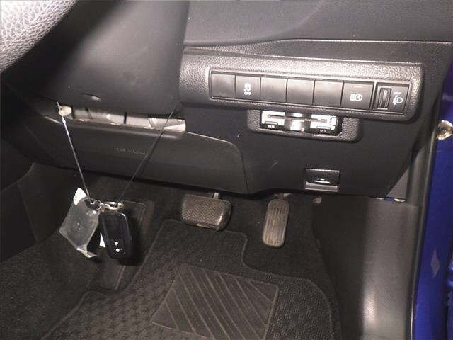 Toyota COROLLA TOURING 2021 8293336-8