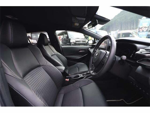Toyota COROLLA TOURING 2023 8293349-3