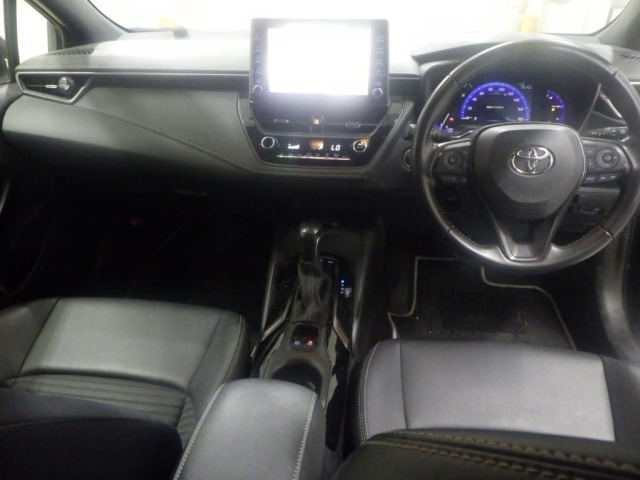Toyota COROLLA TOURING 2020 8293356-3