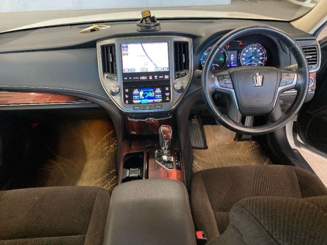 Toyota CROWN 2013 8292555-3