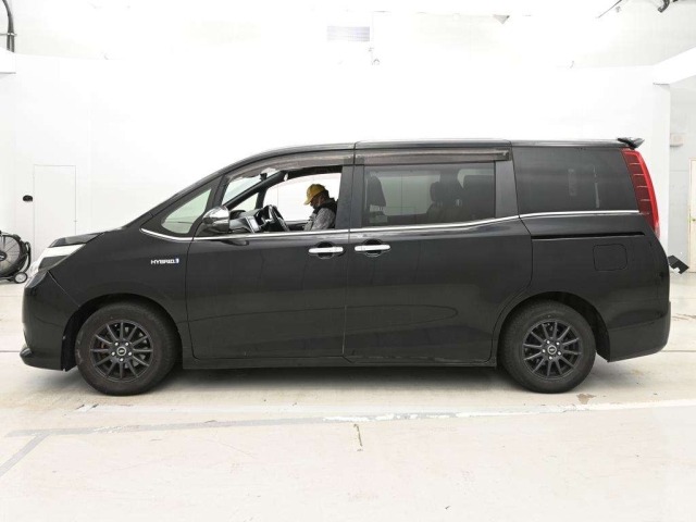 Toyota ESQUIRE 2016 8292588-4
