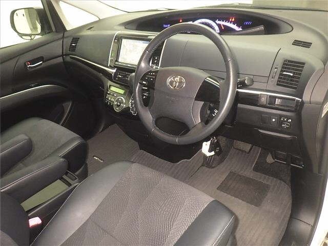 Toyota ESTIMA 2013 8292667-3