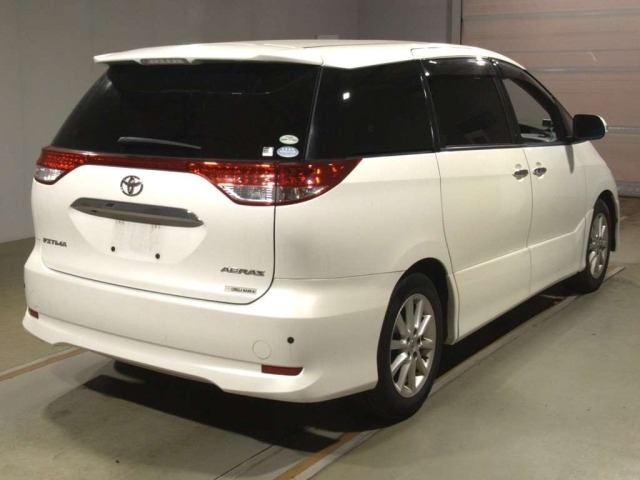 Toyota ESTIMA 2010 8292668-1