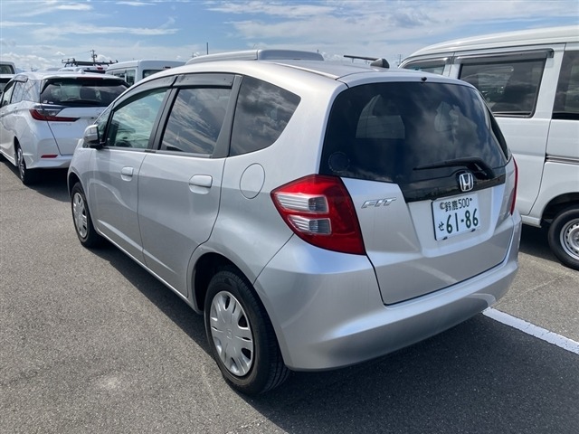 Honda FIT 2010 8275083-1