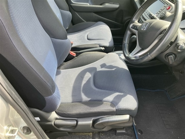 Honda FIT 2010 8275083-5