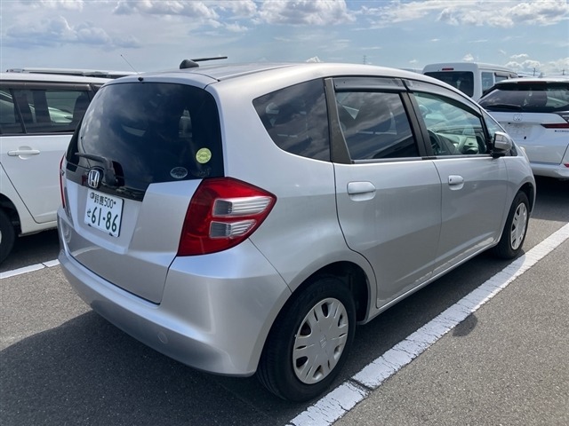 Honda FIT 2010 8275083-9