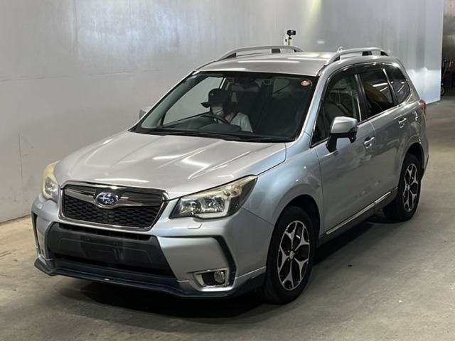 Subaru FORESTER 2013 8289207-0
