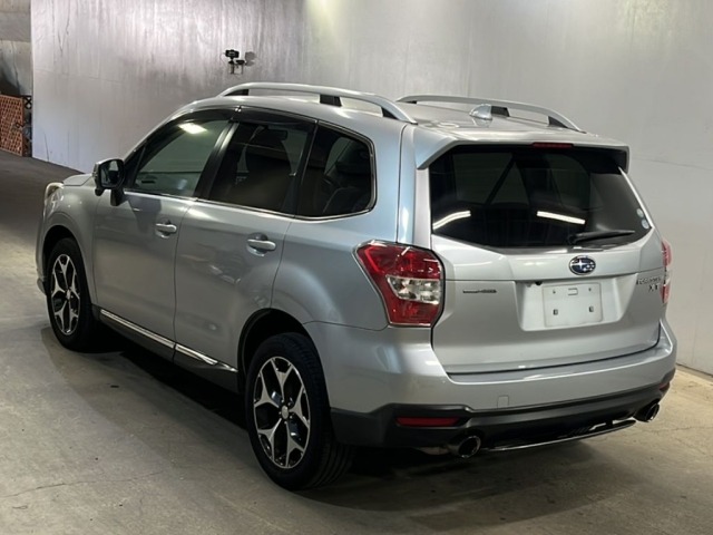 Subaru FORESTER 2013 8289207-1