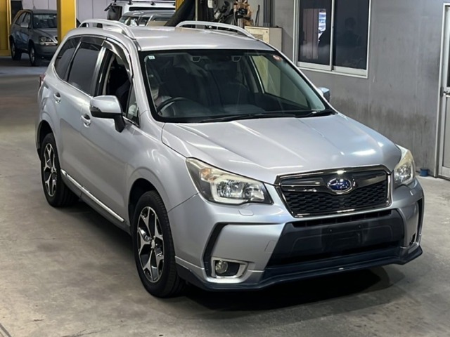 Subaru FORESTER 2013 8289207-4