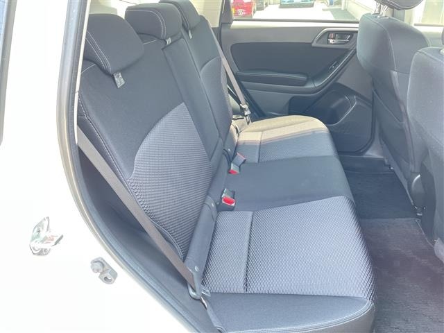 Subaru FORESTER 2014 8289996-6