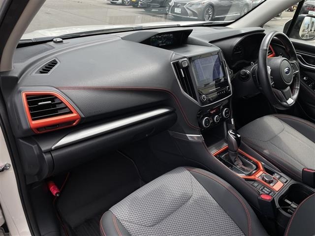 Subaru FORESTER 2018 8290034-11