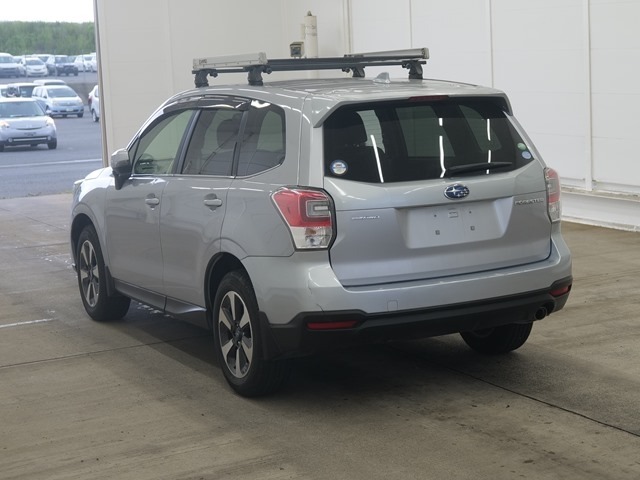 Subaru FORESTER 2016 8290117-1