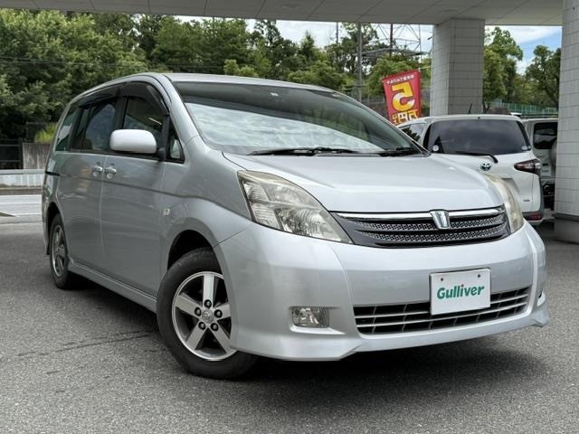 Toyota ISIS 2005 8291853-0