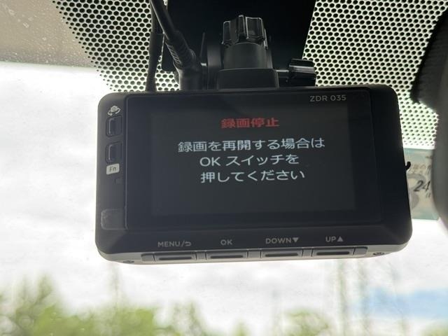 Toyota ISIS 2005 8291853-10