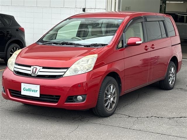 Toyota ISIS 2013 8291854-16