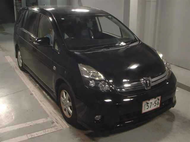 Toyota ISIS 2016 8291881-0