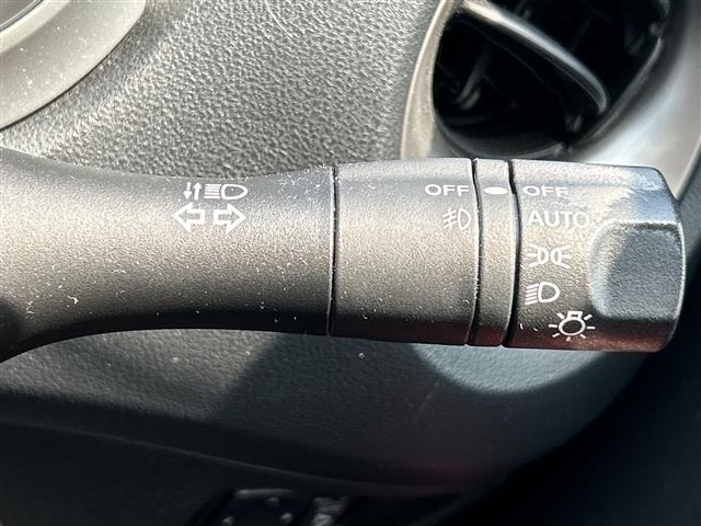 Nissan JUKE 2011 8291136-11