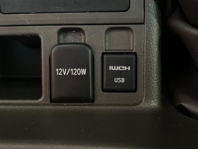 Toyota LAND CRUISER PRADO 2023 8292314-12