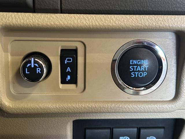 Toyota LAND CRUISER PRADO 2023 8292314-8