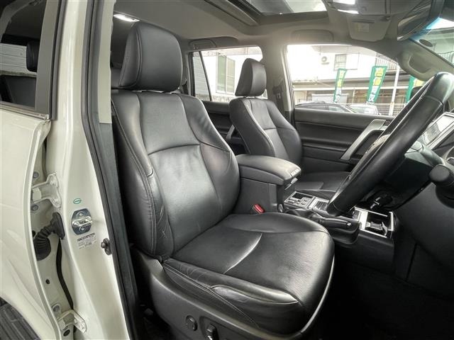 Toyota LAND CRUISER PRADO 2019 8292315-17