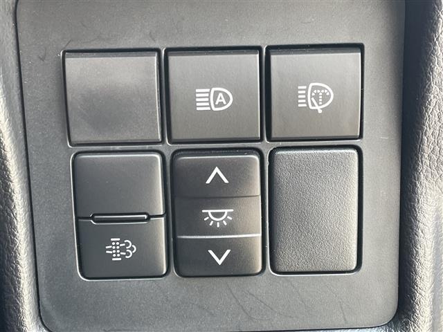 Toyota LAND CRUISER PRADO 2023 8292331-19