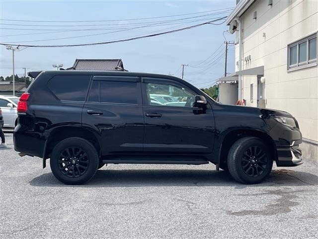 Toyota LAND CRUISER PRADO 2023 8292331-6