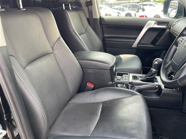 Toyota LAND CRUISER PRADO 2023 8292331-7