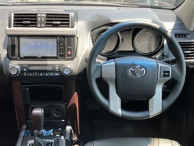 Toyota LAND CRUISER PRADO 2015 8292332-14