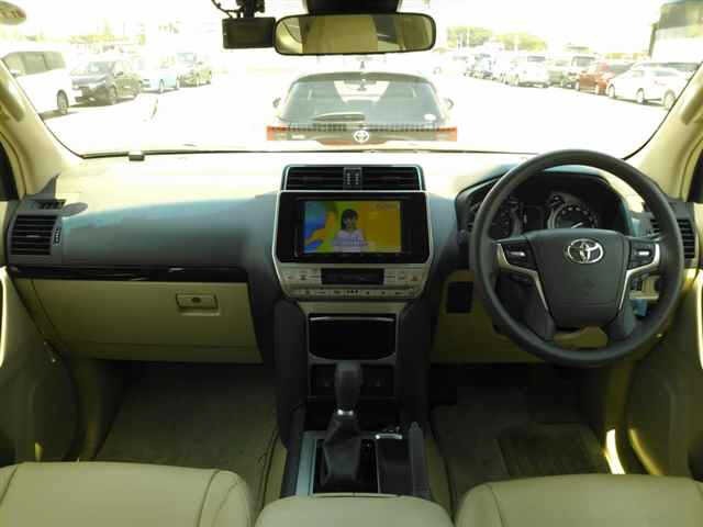 Toyota LAND CRUISER PRADO 2023 8292376-8