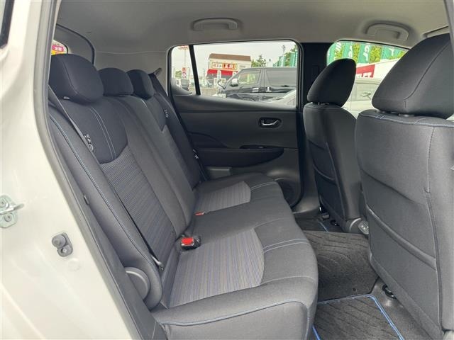 Nissan LEAF 2022 8286095-10