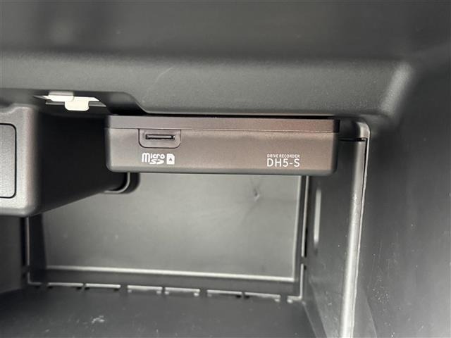 Nissan LEAF 2022 8286095-21